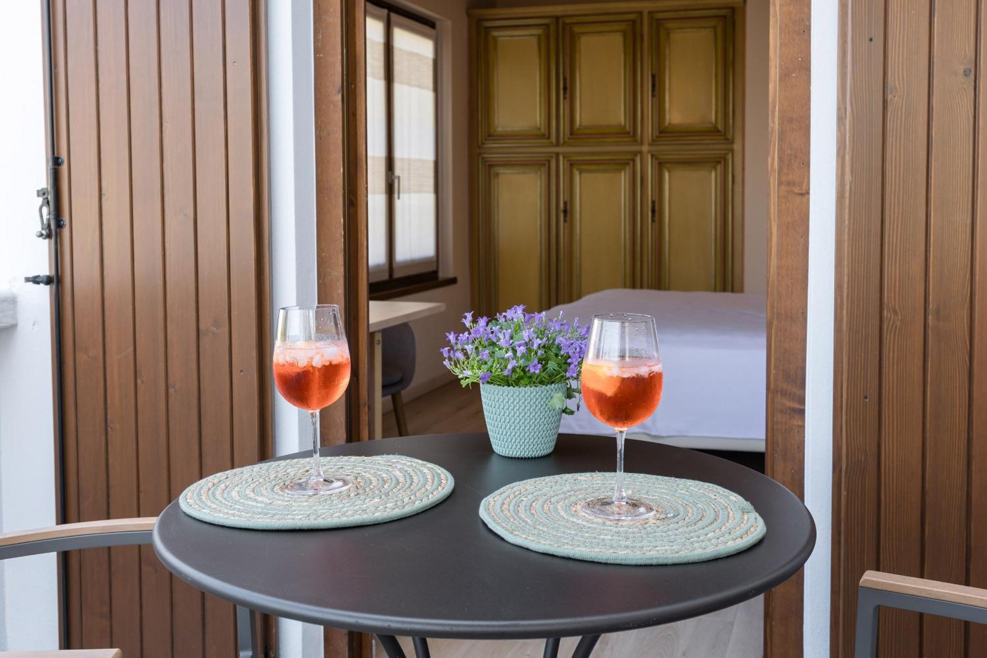 Charming Sirmione Bed & Breakfast エクステリア 写真